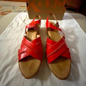 Kork-Ease ‘Brenda’ Rose Strapped Sandals women’s size 8